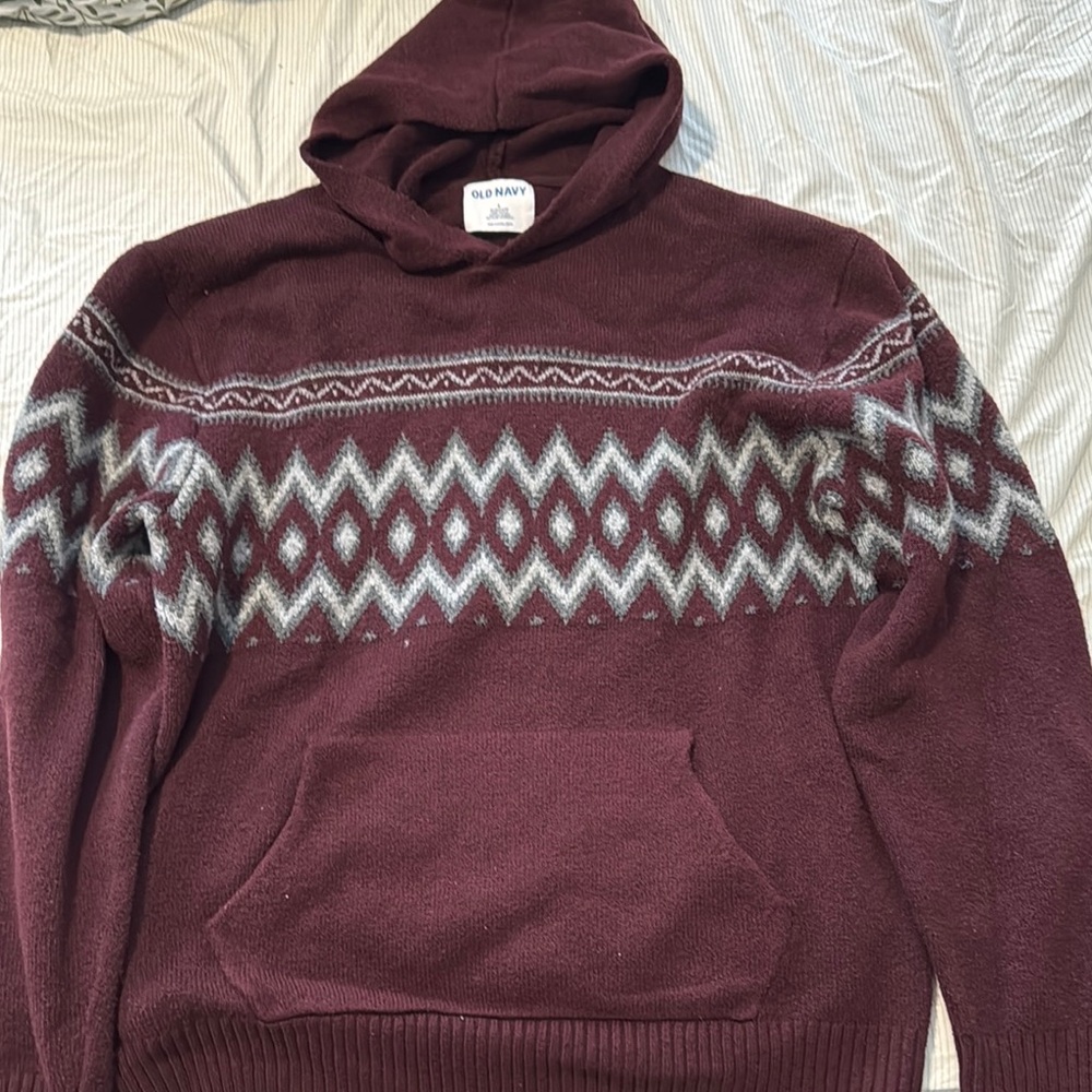 Old Navy Maroon Patterned Men's Sweater